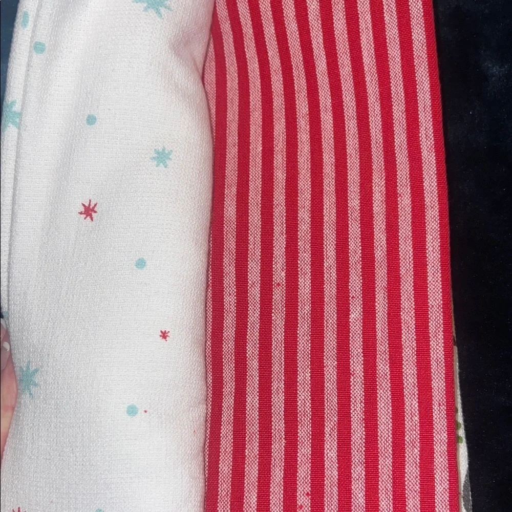 Cupcakes & Cashmere Colorful Star Kitchen Towels